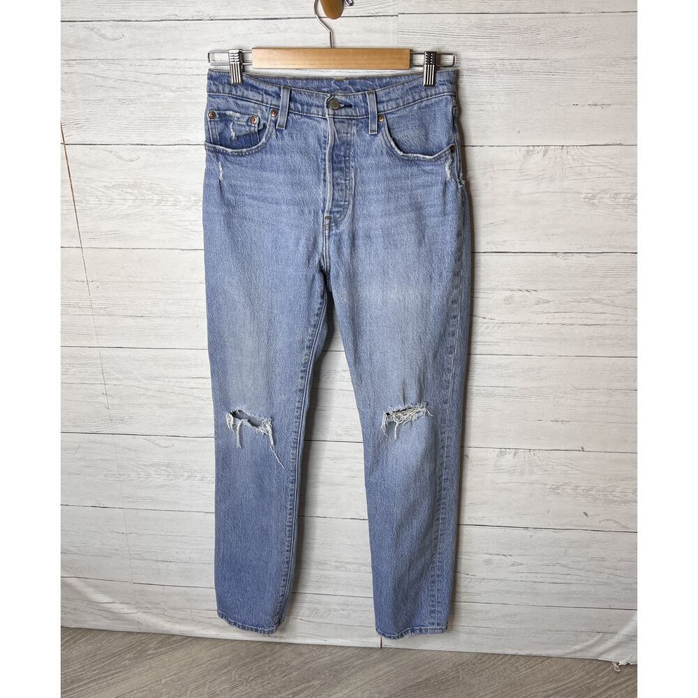 Levis Jeans Womens Size W28XL32 Light Wash Button Fly Distressed Straight Leg - Picture 3 of 16